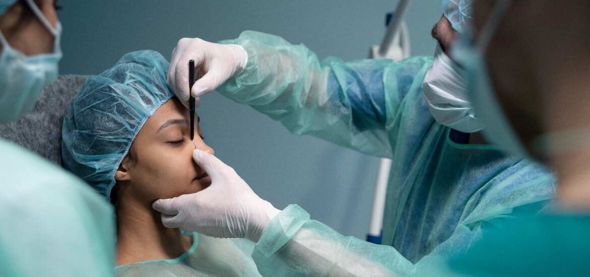 Best Plastic Surgeon in Delhi Best Plastic Surgeon in Delhi