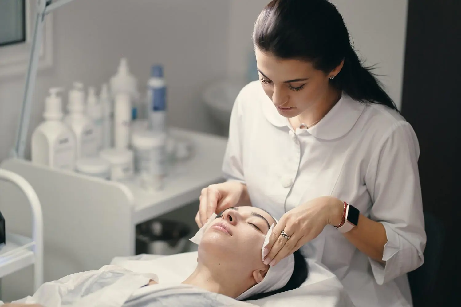Cosmetic Surgeon in Delhi